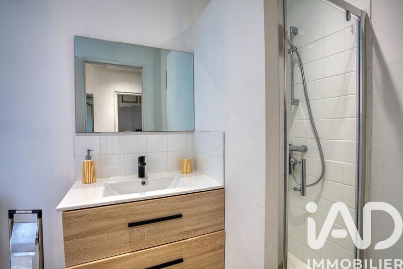 Maison - 216 m² - 8 pièces