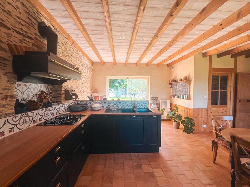 Maison - 172 m² - 7 pièces