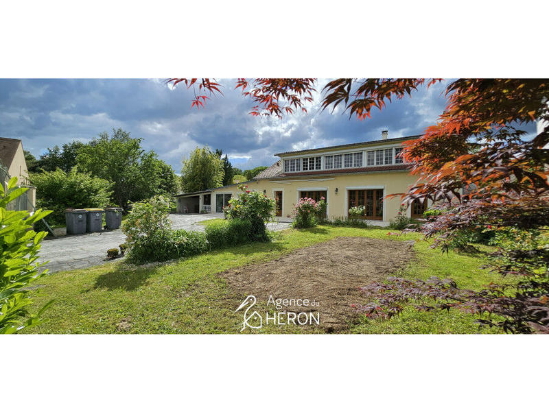 Propriété - 170 m² - 8 pièces