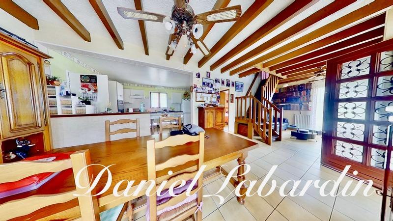 Maison - 113 m² - 8 pièces