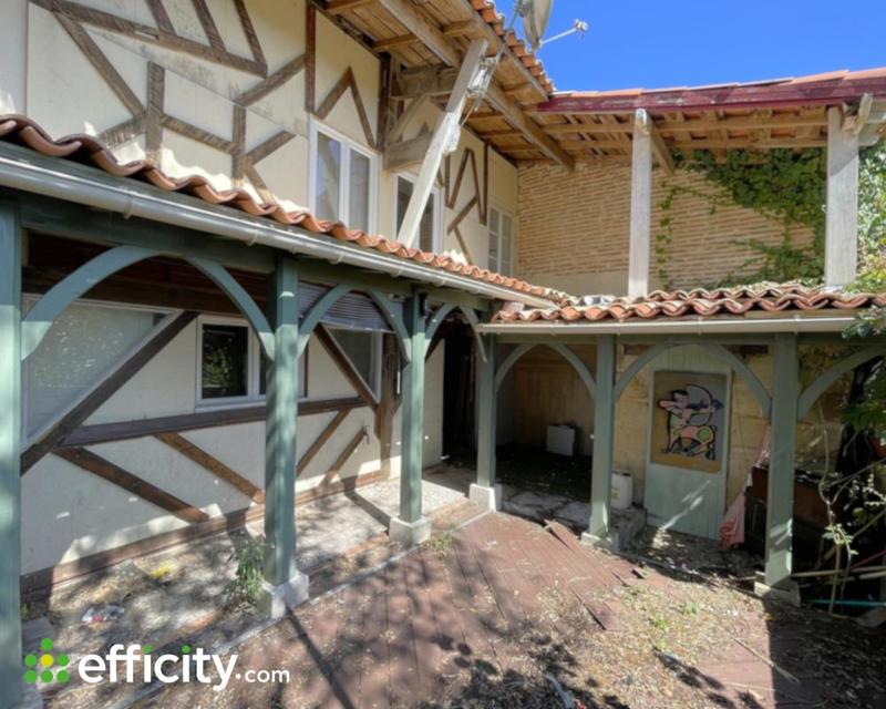 Demeure - 130 m² - 6 pièces