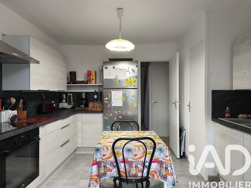 Maison - 177 m² - 8 pièces