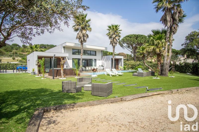 Maison - 213 m² - 5 pièces