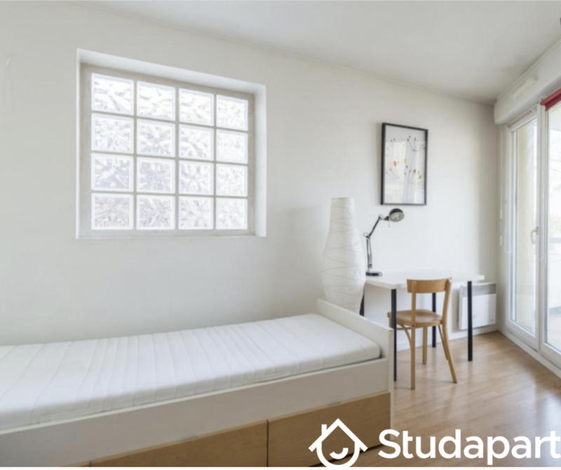 Chambre - 10 m² - 1 pièce