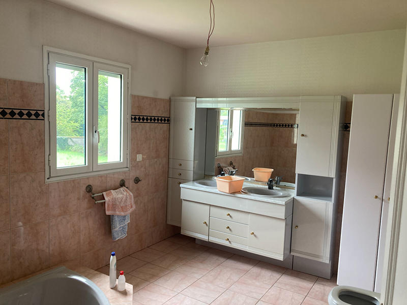 Maison - 167 m² - 8 pièces