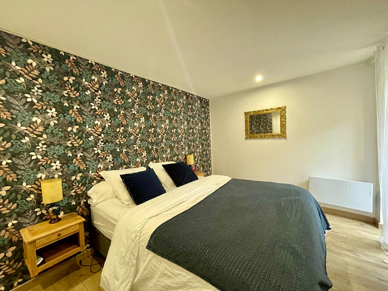 Maison - 221 m² - 7 pièces