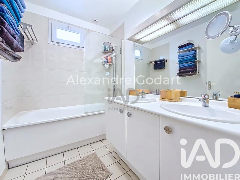 Maison - 104 m² - 6 pièces