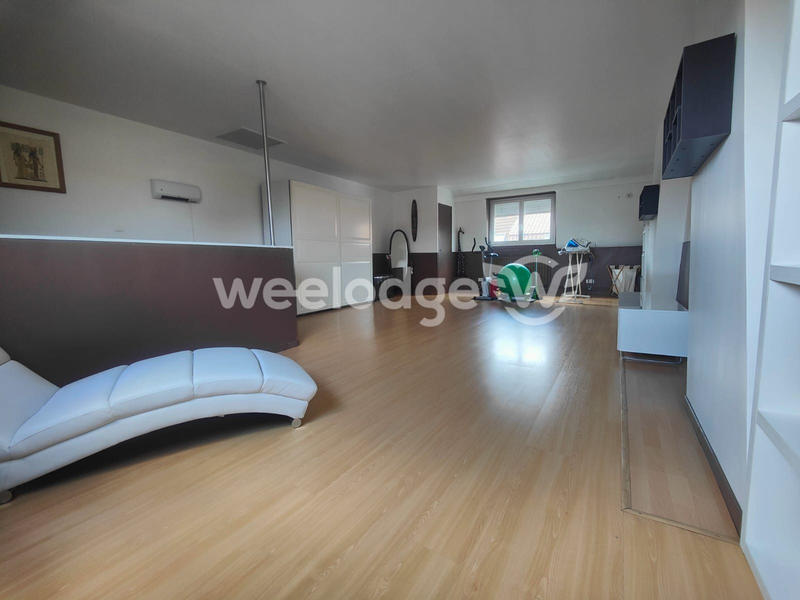 Maison - 166 m² - 5 pièces