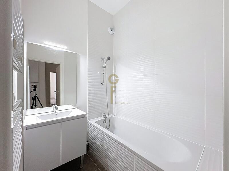 Appartement - 92 m² - 4 pièces