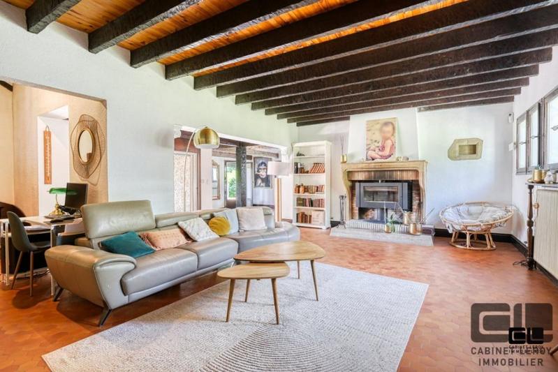 Propriété - 358 m² - 8 pièces