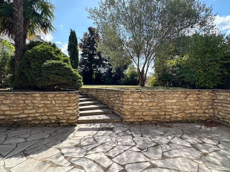 Maison - 162 m² - 8 pièces