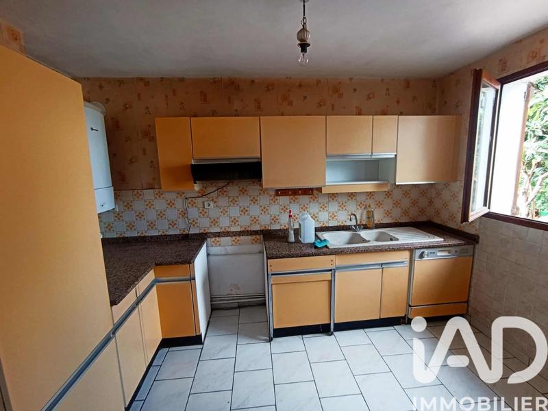 Maison - 93 m² - 5 pièces