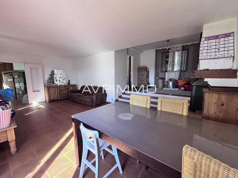 Villa - 200 m² - 5 pièces