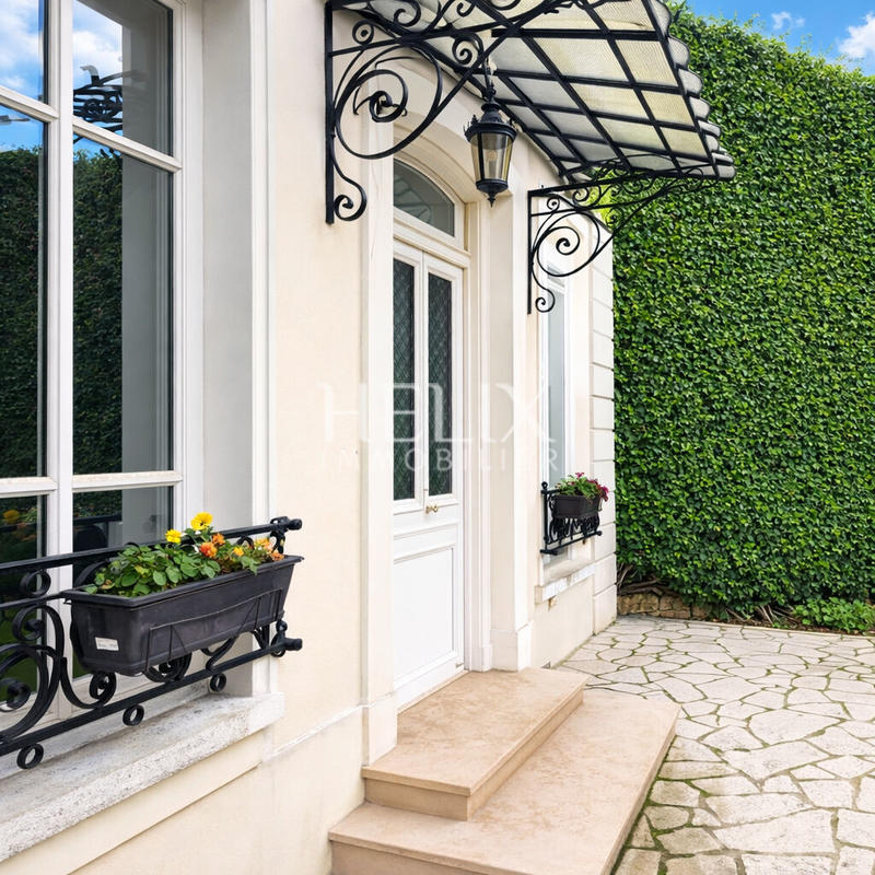 Maison - 161 m² - 6 pièces