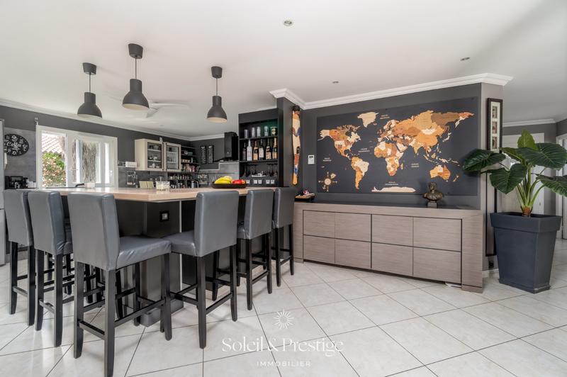 Maison - 161 m² - 4 pièces