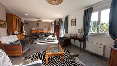 Maison - 111 m² - 5 pièces