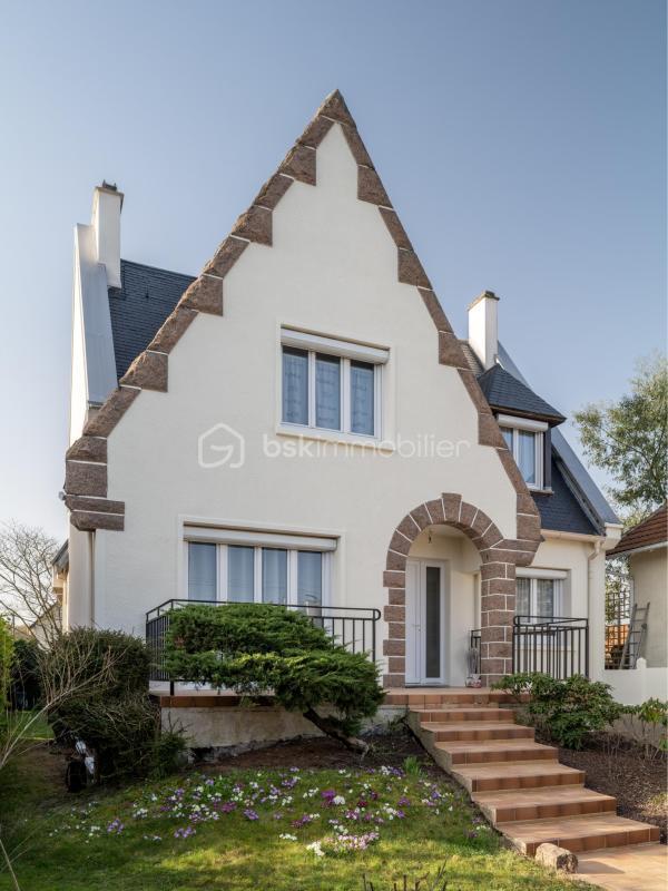 Maison traditionnelle - 120 m² - 5 pièces