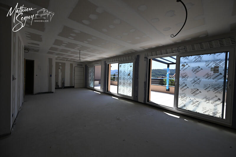 Appartement - 110 m² - 5 pièces