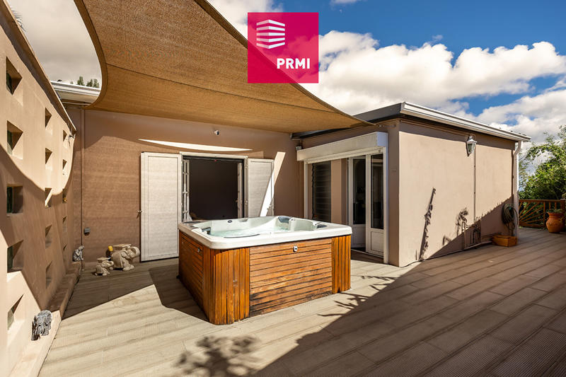 Maison - 179 m² - 5 pièces