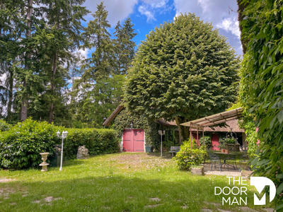 Maison - 350 m² - 15 pièces