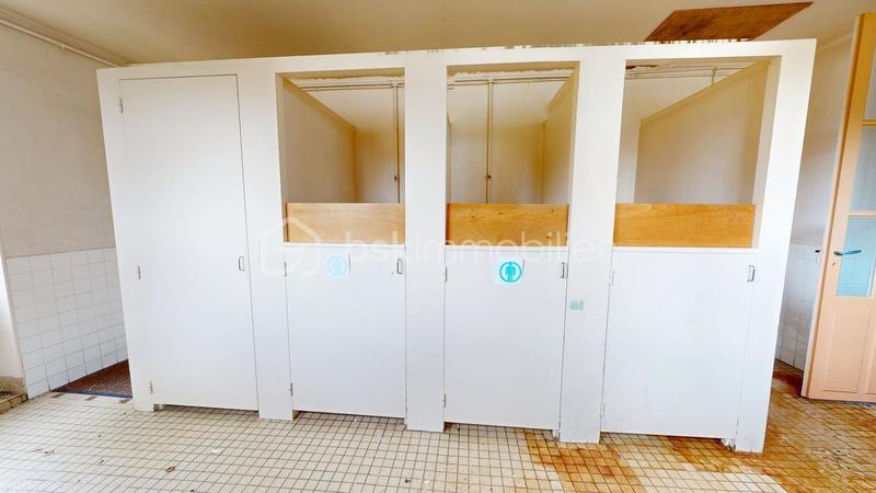 Maison - 400 m² - 10 pièces