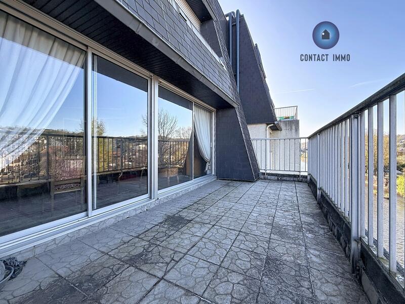 Appartement - 102 m² - 4 pièces