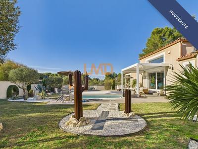 Propriété - 139 m² - 5 pièces