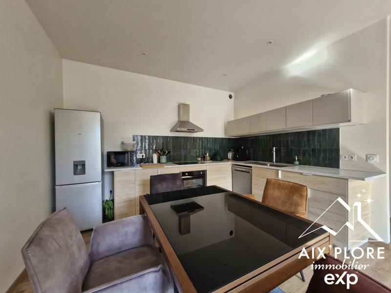 Appartement - 80 m² - 4 pièces