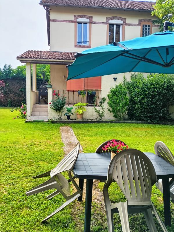 Maison - 240 m² - 8 pièces