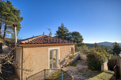 Villa - 100 m² - 5 pièces