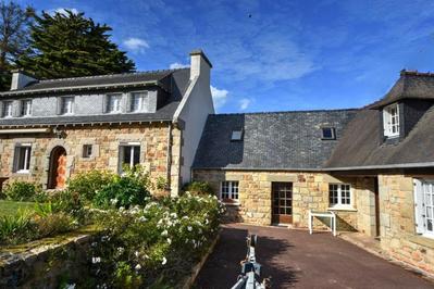 Maison - 152 m² - 8 pièces