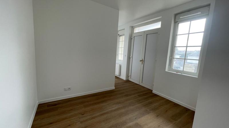 Appartement - 100 m² - 5 pièces