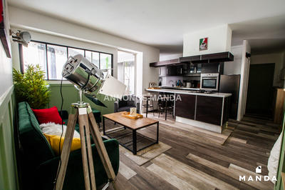 Chambre - 9 m² - 6 pièces