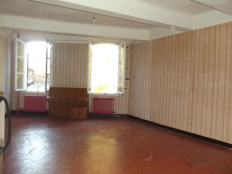 Maison - 220 m² - 8 pièces