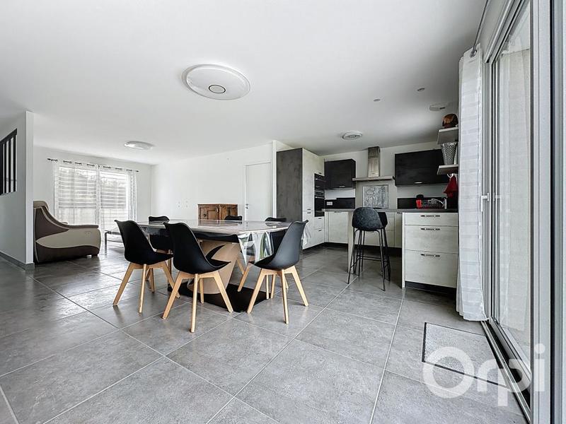 Maison - 98 m² - 4 pièces