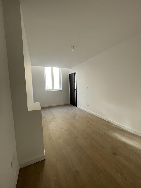 Appartement - 90 m² - 5 pièces
