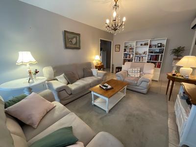 Appartement - 85 m² - 4 pièces