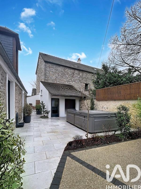 Maison - 110 m² - 5 pièces