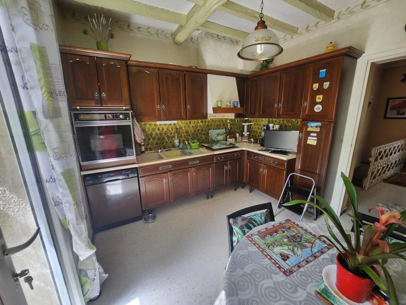 Maison traditionnelle - 151 m² - 6 pièces