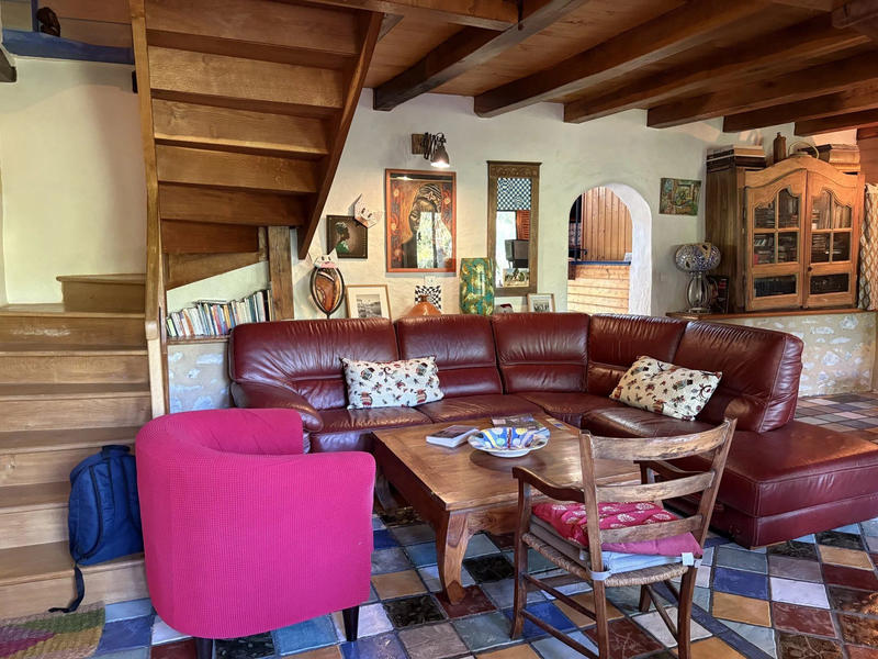 Maison - 225 m² - 9 pièces