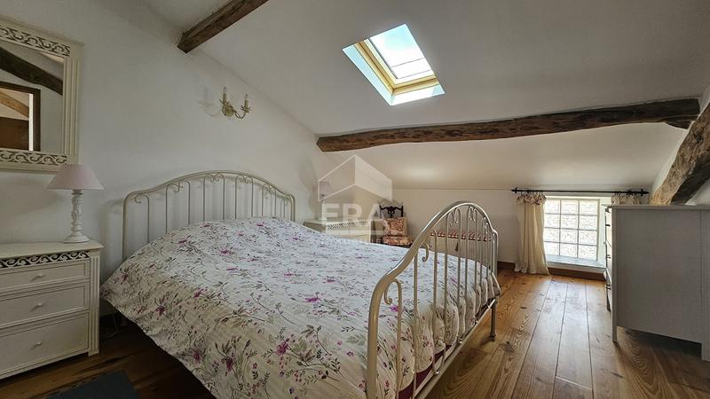 Maison - 224 m² - 10 pièces