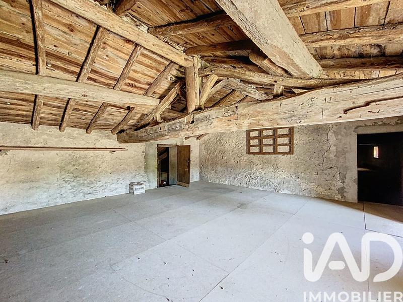 Maison - 198 m² - 7 pièces