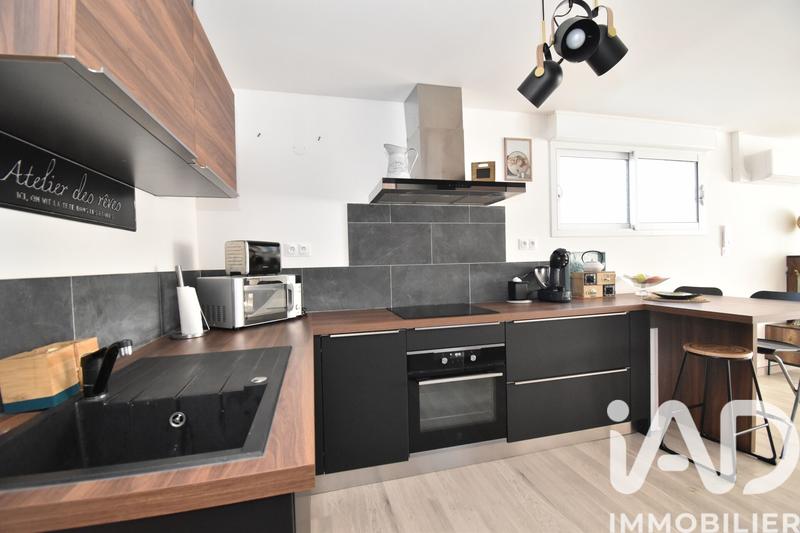 Appartement - 99 m² - 4 pièces