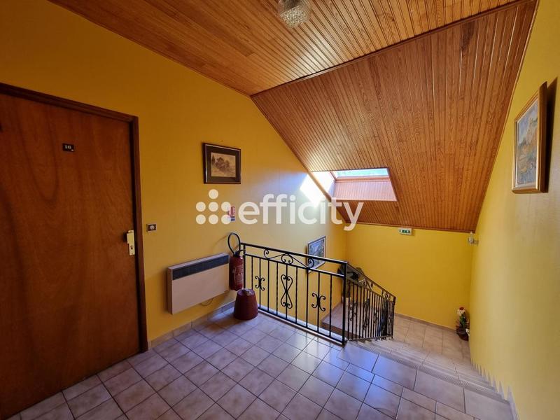 Bureau - 757 m² - 22 pièces