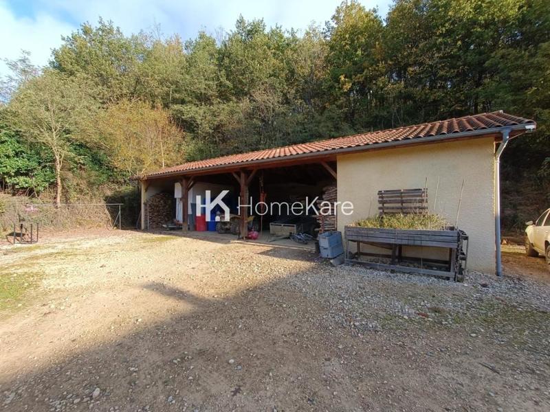 Maison - 350 m² - 10 pièces