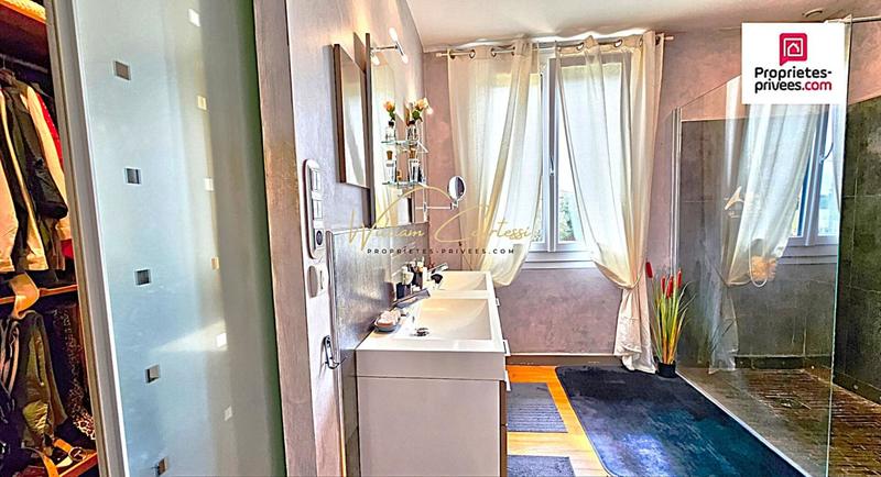 Maison - 145 m² - 6 pièces