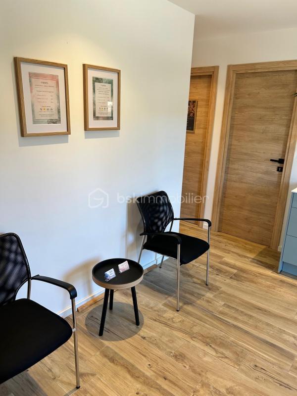 Bureau - 64 m² - 4 pièces