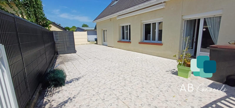 Maison - 84 m² - 4 pièces