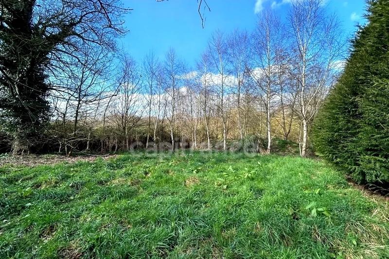 Terrain de loisirs - 8 400 m²