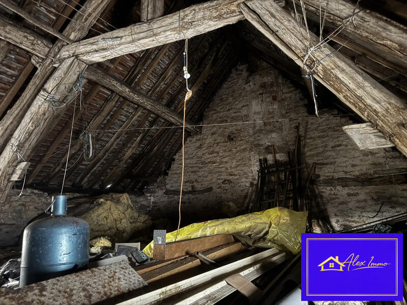 Maison - 95 m² - 6 pièces